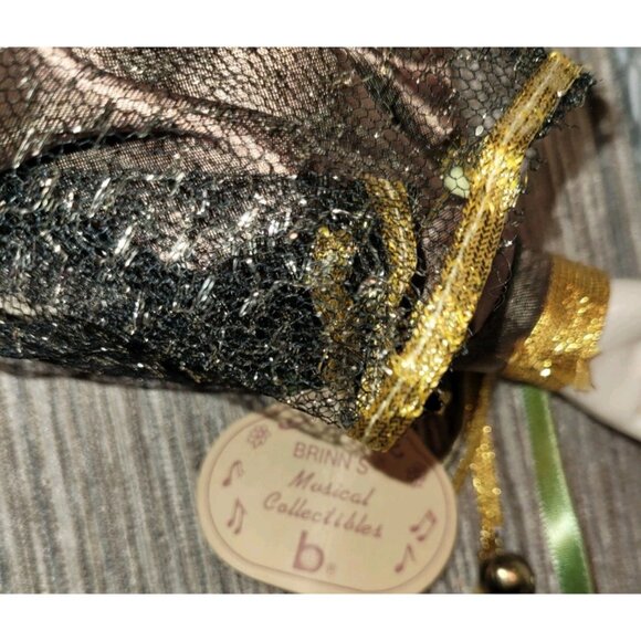 Brinn’s Pierrot Harlequin Jester Doll Limited Edition Porcelain Musical EUC - Picture 3 of 10